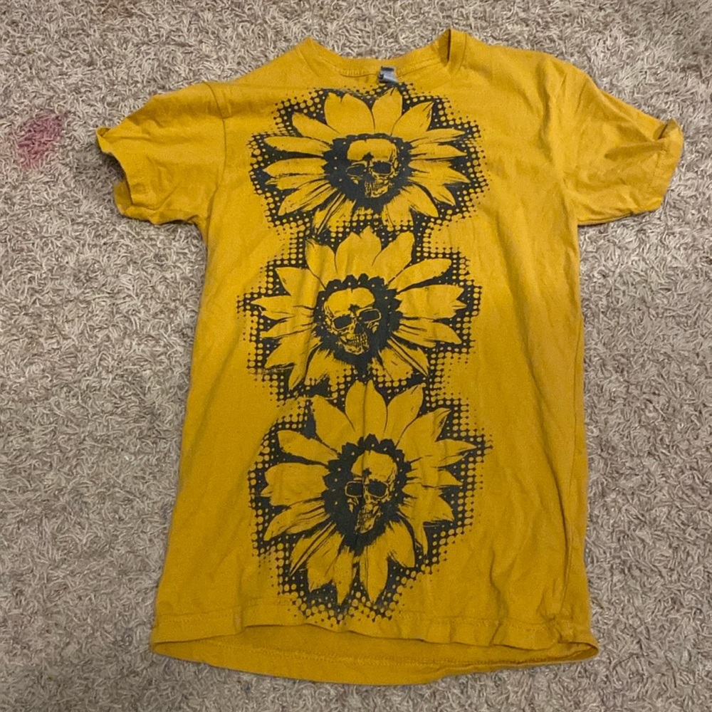 Skull sunflower tee